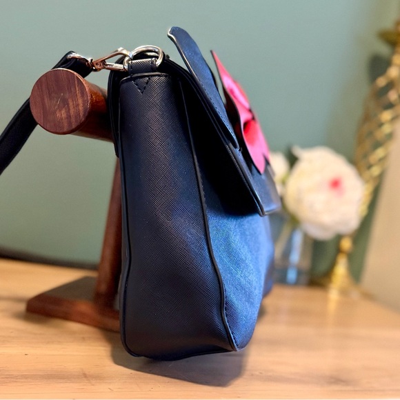 Loungefly Minnie Mouse Crossbody Purse Black Red Bow Ears Disney Bag Exclusive - Picture 5 of 10